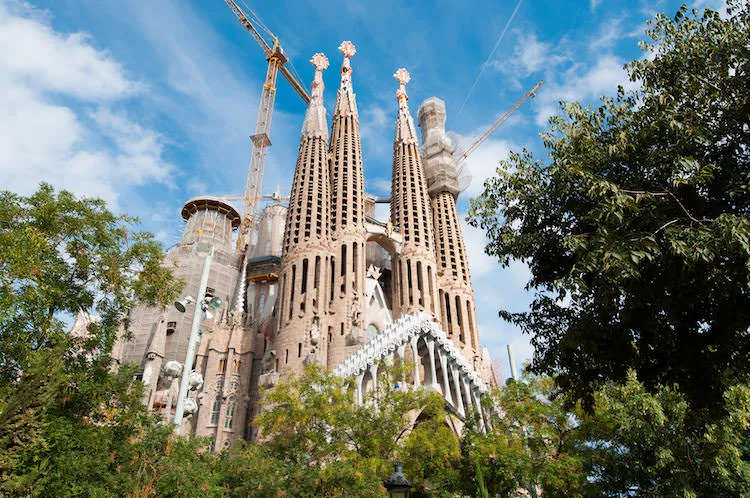 Sagrada-Família-with-Children